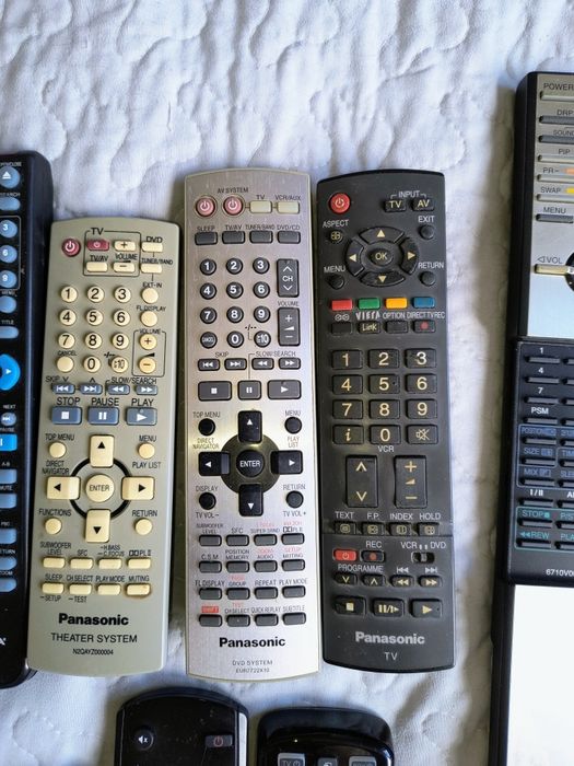 Piloty TV.samsung.Sony.LG.Grunding..