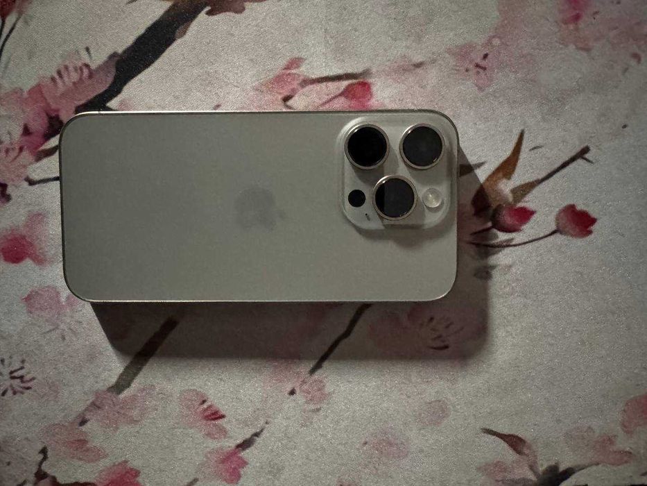 iPhone 15 Pro 512GB Activation Lock