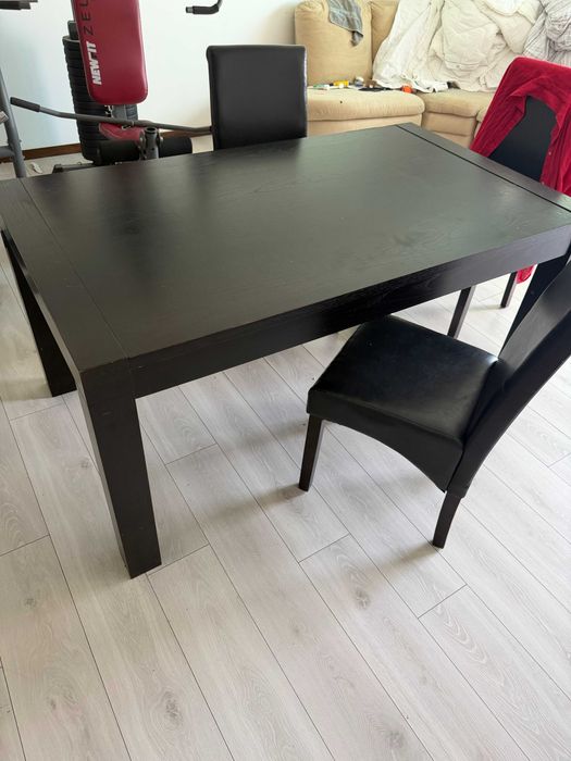 Mesa de Jantar + 6 Cadeiras