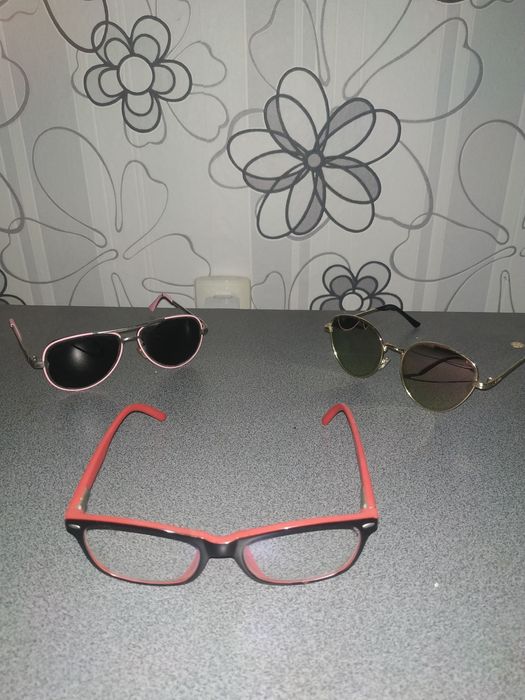 Продам очки детские