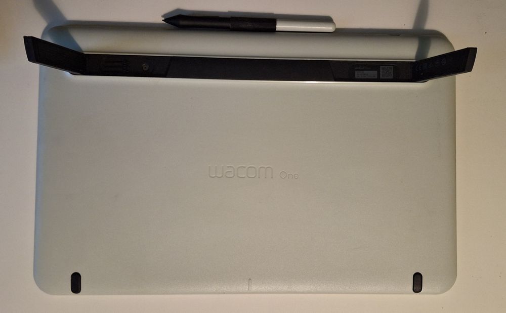 Tablet graficzny z ekranem Wacom One DTC133