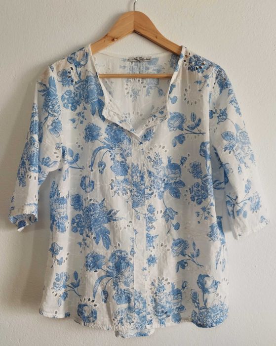 Blusa Bordada Meia Manga