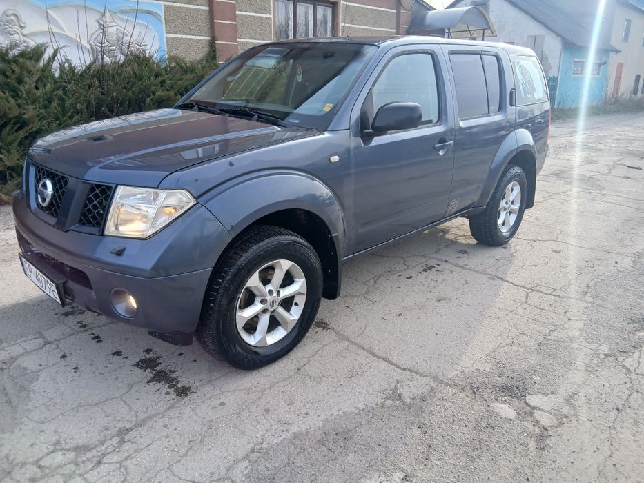 Продам  NISSAN 2.5 Дизель 4х4