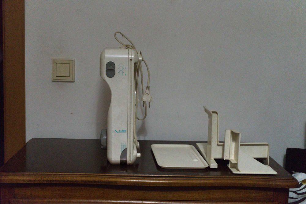 Máquina de fiambres em inox Solac M577 – pronta a usar!