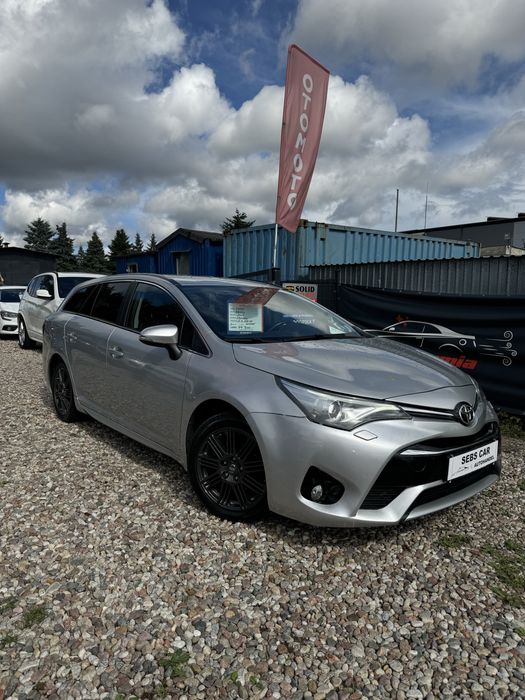 Toyota Avensis 2.0 Benzyna Automat