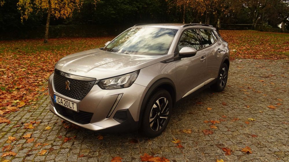 Peugeot 2008 Allure 1.2 Puretech Turbo 130 HP