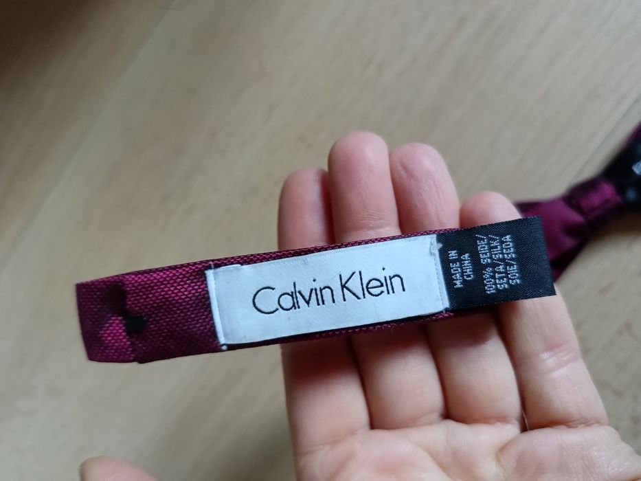 Muszka Calvin Klein