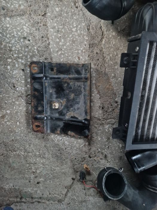Vw t4 intercooler silnika   2.5 tdi ACV komplet z wezami nowy przod tlumik
