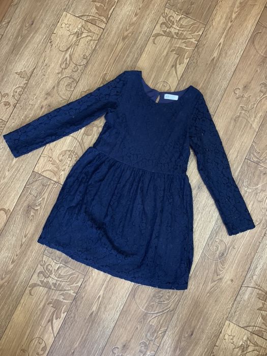 Ажурна сукня на дівчинку 8-10 років
