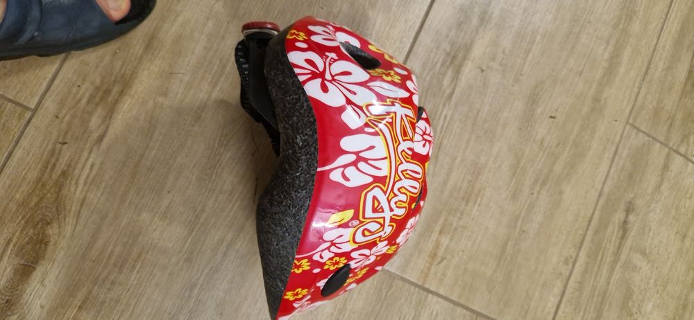 Kask KELLYS model  Buggie