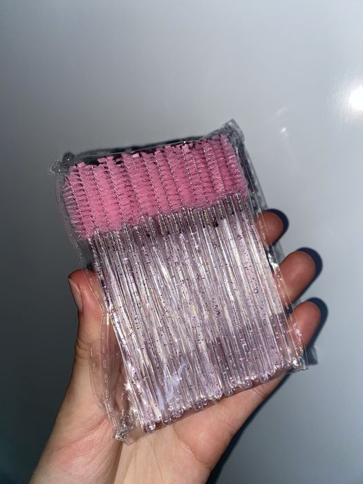 Щіточки для брів