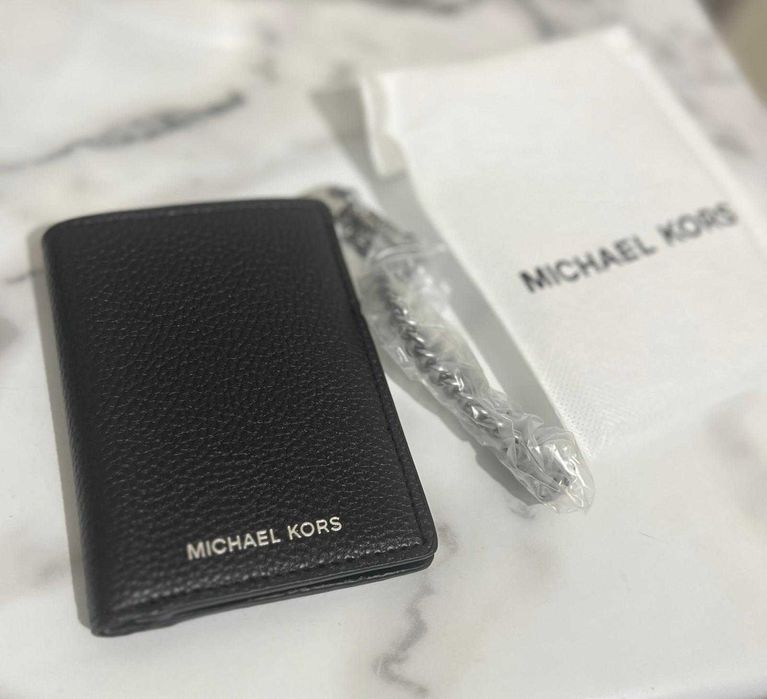 Michael Kors czarny portfel etui na karty card holder z łańcuszkiem