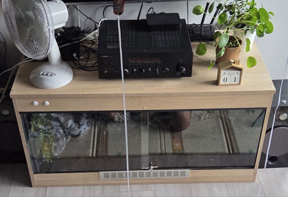 Duże terrarium 120x60x60 z pełnym wyposażeniem z lokatorem gratis