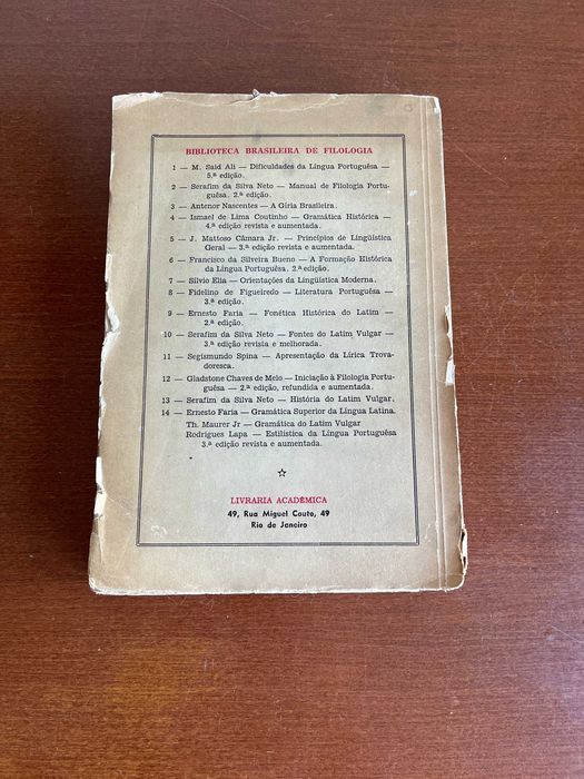 Princípios de Lingüística Geral – J. Mattoso Camara Jr. - 1959