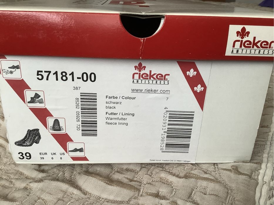 Жіночі шкіряні черевики Rieker на флісі