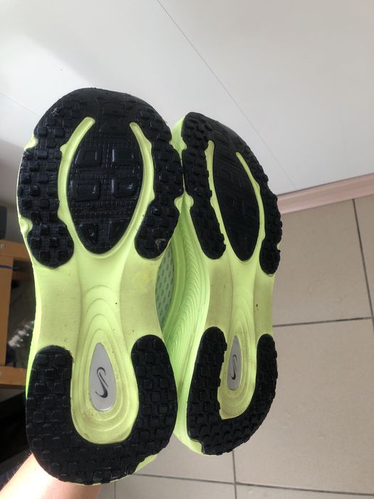 Жіночі літні кросівки nike