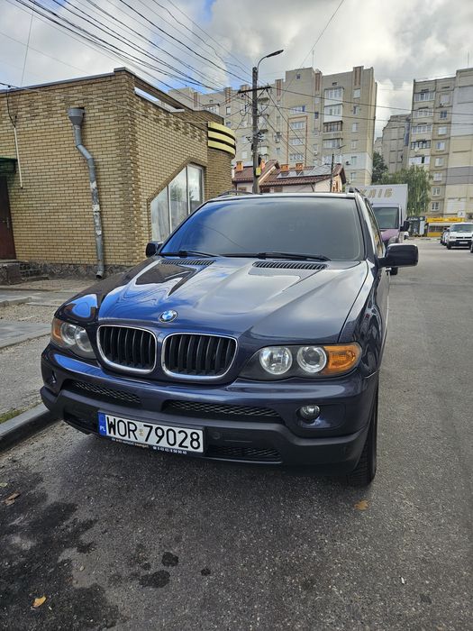 Продам BMW X5 E53 рест.