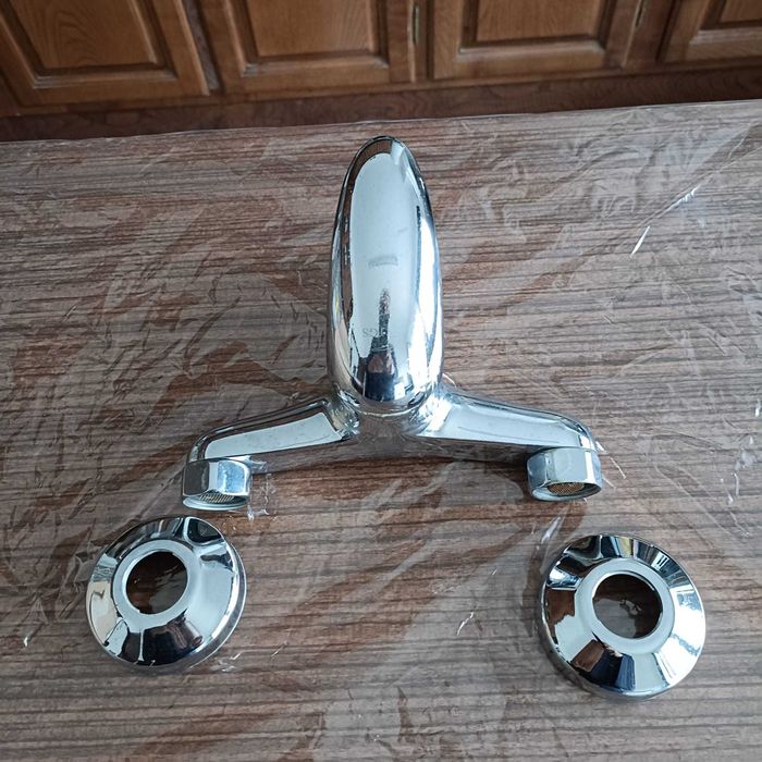 Torneira misturadora monocomando de banheira