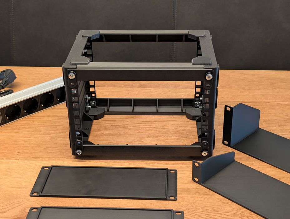 модульна 10" серверна стійка (mini rack) 1U–4U для HomeLab / мережевог