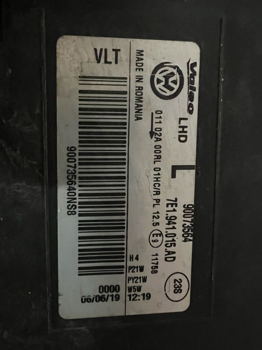 VW T6 Lampy przednie europa komplet refletor transporter caravelle