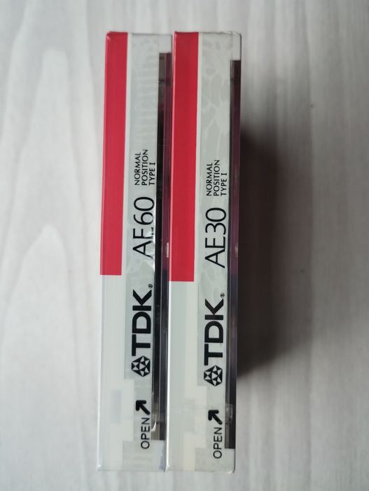 Вінтажні аудіокасети TDK AE 30 та AE 60 (Японія, JDM), Нові / Запечатані (Пара)