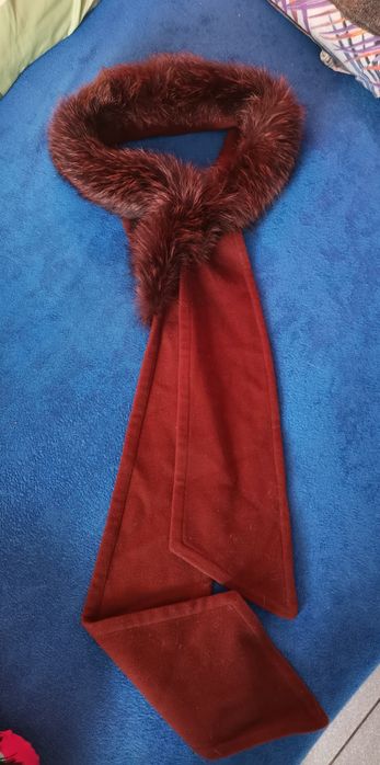 Brązowy szalik z futerkiem
