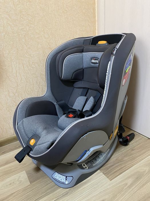 Автокресло Chicco Nextfit с 2,5 до 30 кг, с рождения до 8 лет