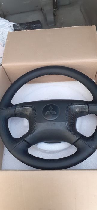 Volante Mitsubishi pagero did 3.2