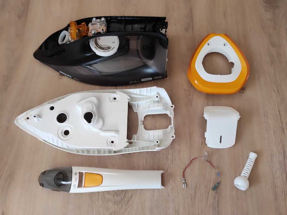 Праска Philips Azur GC4544/80 на запчастини деталі утюг