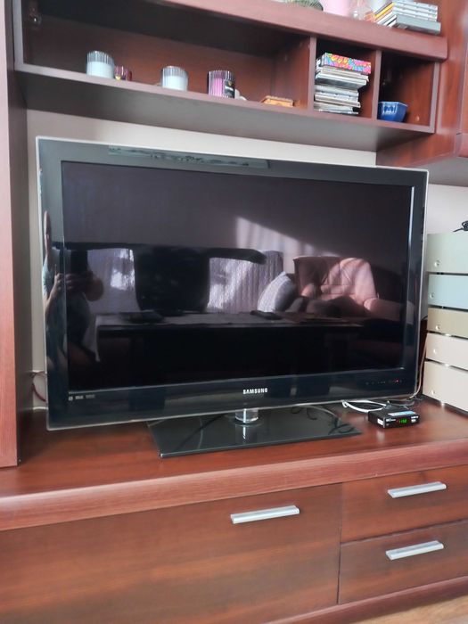 Telewizor Samsung 40 cali + tuner tv naziemnej