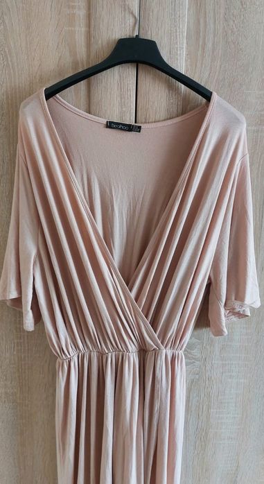 Sukienka długa maxi lejący dekolt rozcięcie XXL 44 Boohoo