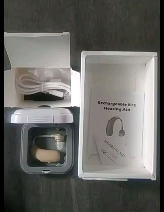 Слуховой аппарат.  Комплект из 2 шт.Высокая цифровая чувствительность.