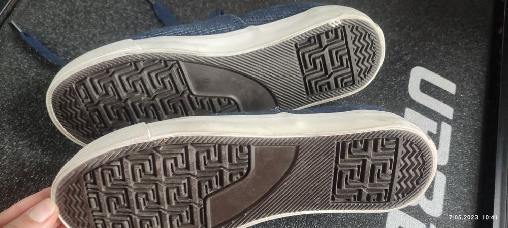 Trampki, buty 35