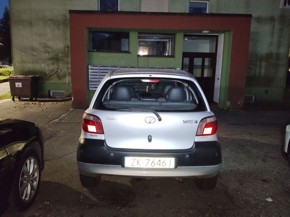 Toyota Yaris 2000 rok 1.0