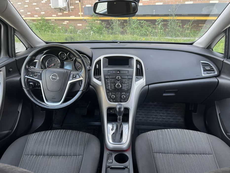 Opel astra 1.4 t