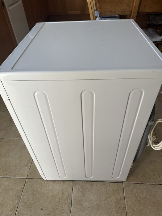 Maquina lavar roupa Ariston