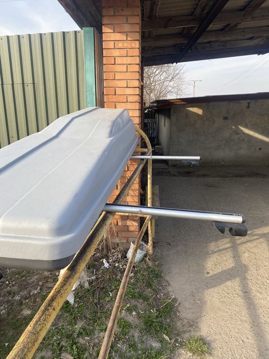 Продам автобокс на кришу