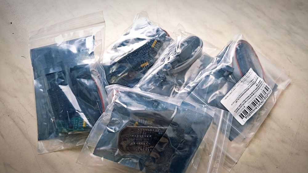 Програматор CH341B 24 25 FLASH EEPROM з кліпсою/прищіпкою адаптером