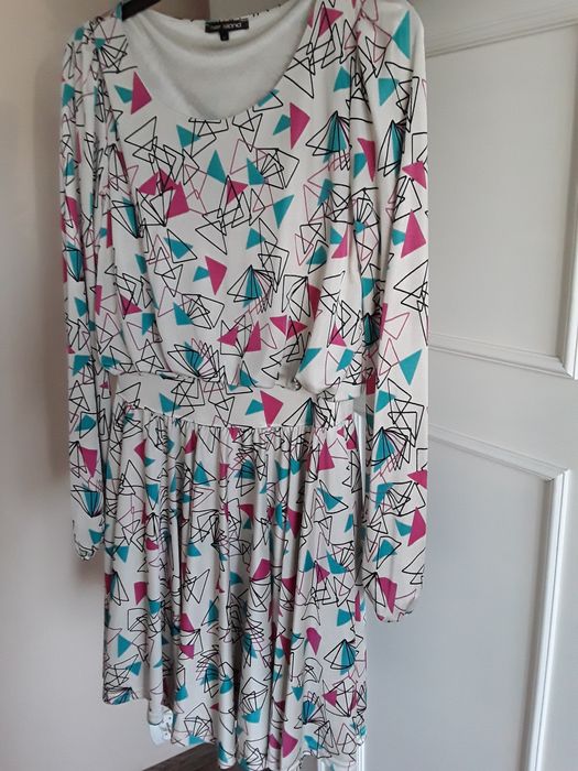 Sukienka wygodna 38