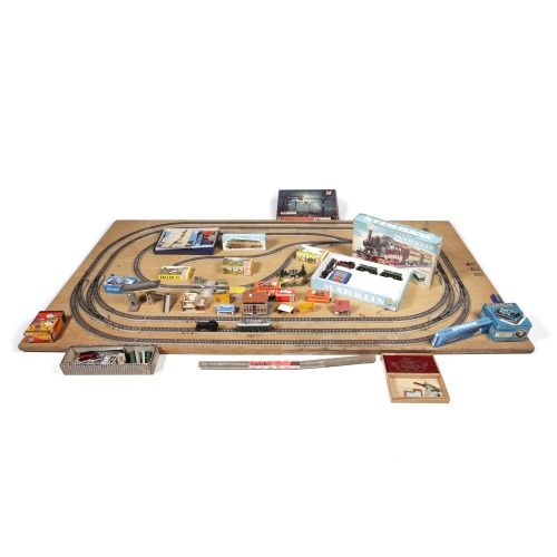 Brinquedos antigos - Pista de comboios vintage - Märklin; Jouef e Fall