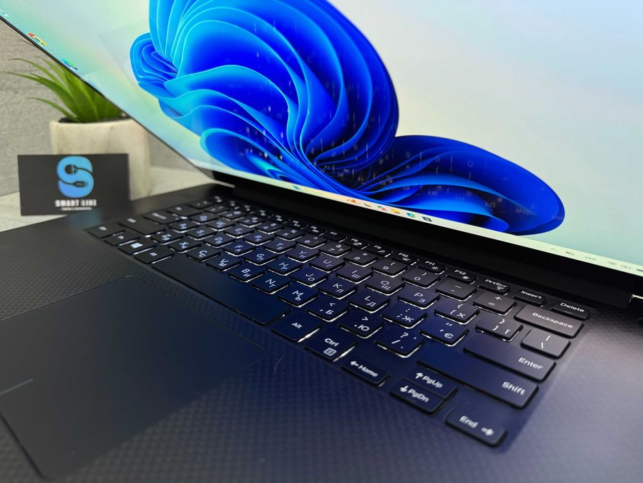 Потужний ноутбук Dell Precision 5540/i9-9880H/Nvidia/32 ddr4/512 ssd