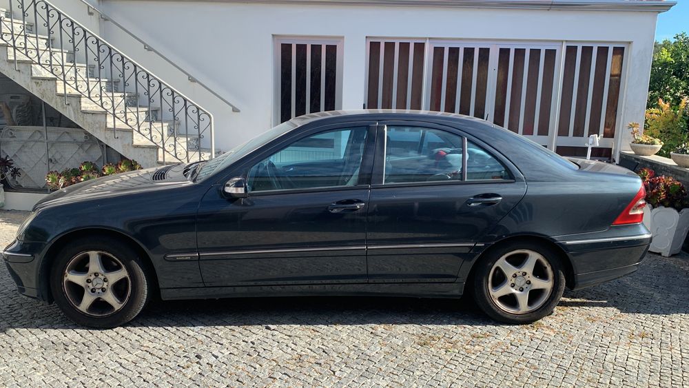 Mercedes C 220 cdi avantgarde — photo 4