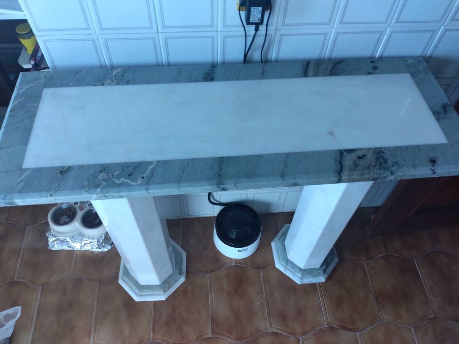 Balcão/bar em pedra mármore