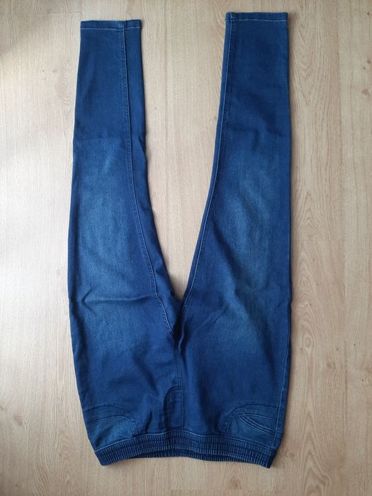 Spodnie damskie joggery jeansy  skiny