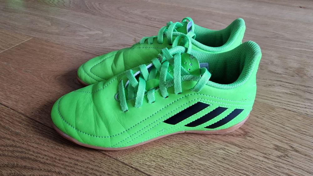 Buty halowe do piłki nożnej dziecięce halówki Adidas Deportivo 32