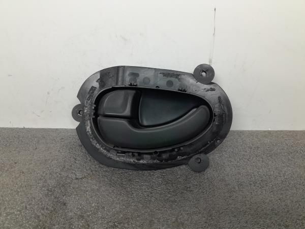 Puxador interior porta trás esquerdo PEUGEOT 406 (8B)