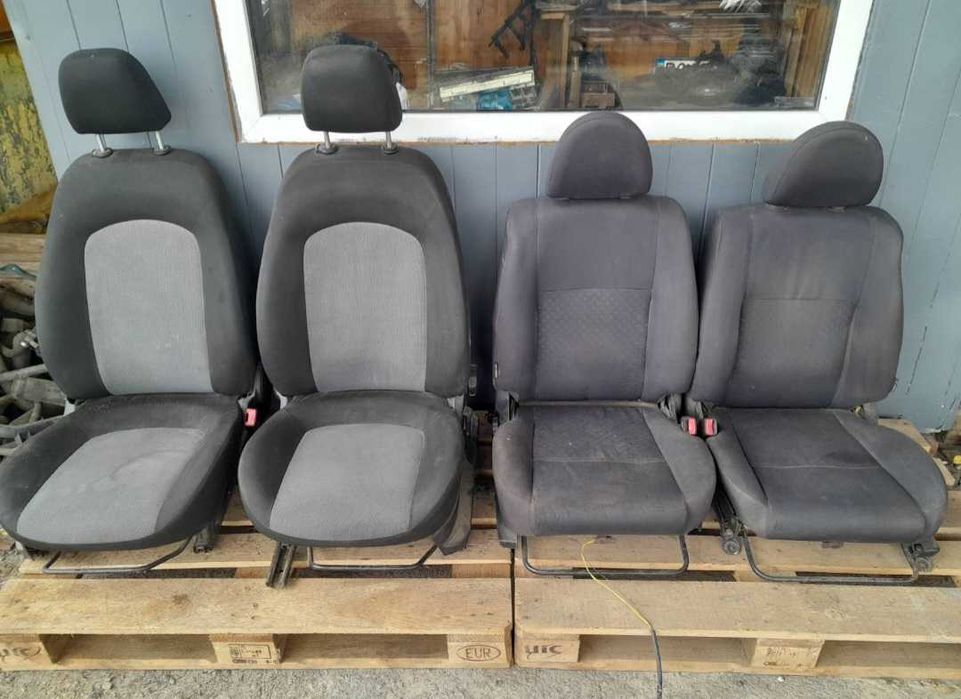 Сидіння Крісла Сідушки Fiat, Nissan Фіат Нісан