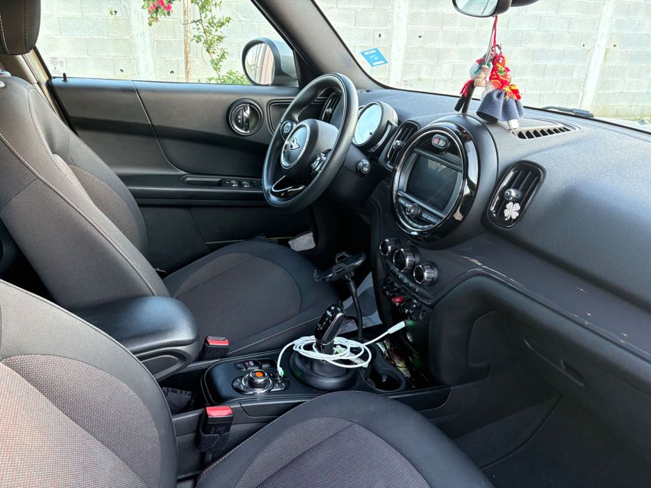 MINI COUNTRY Man one auto