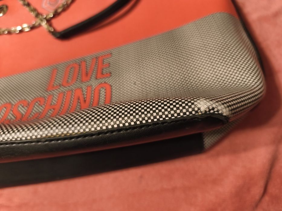 Shopperka Love Moschino