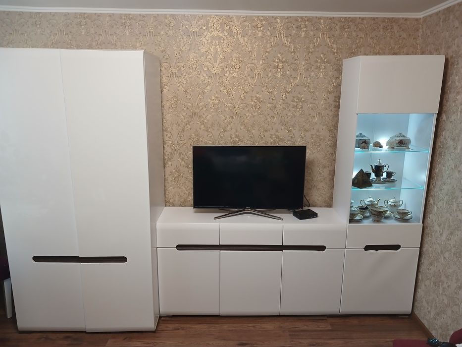 Продаи меблі для вітальні